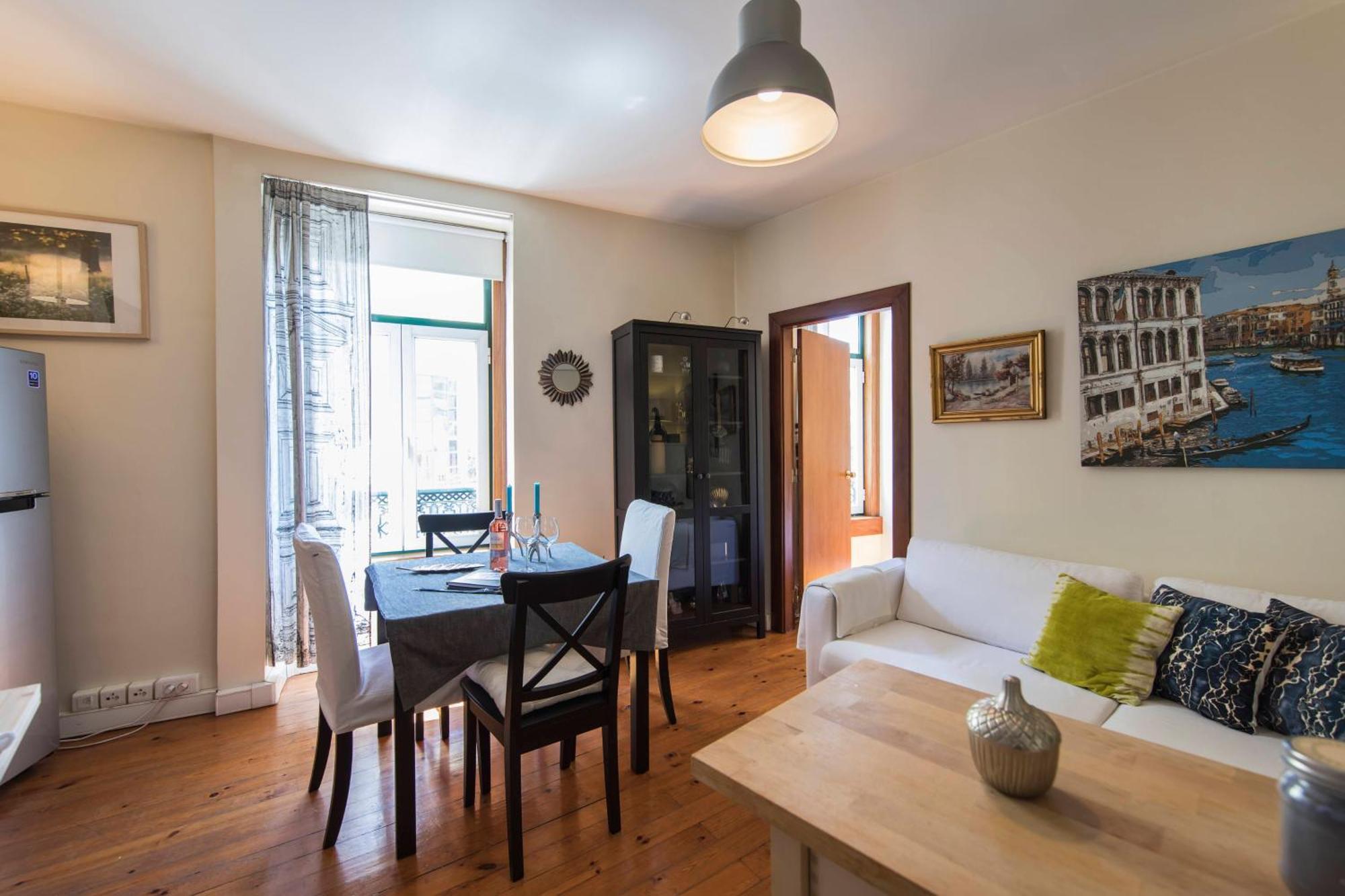 106 A - Martim Moniz * Lissabon